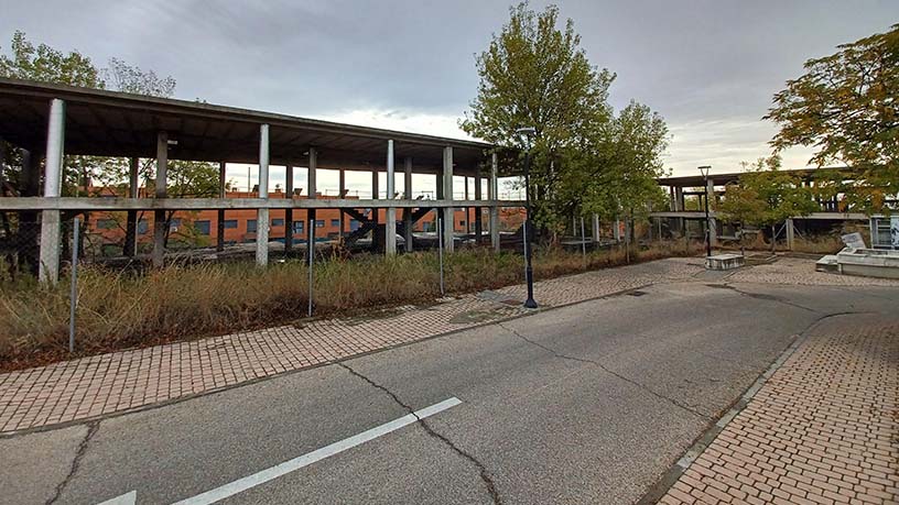 Obra parada en venta en calle Reino Unido