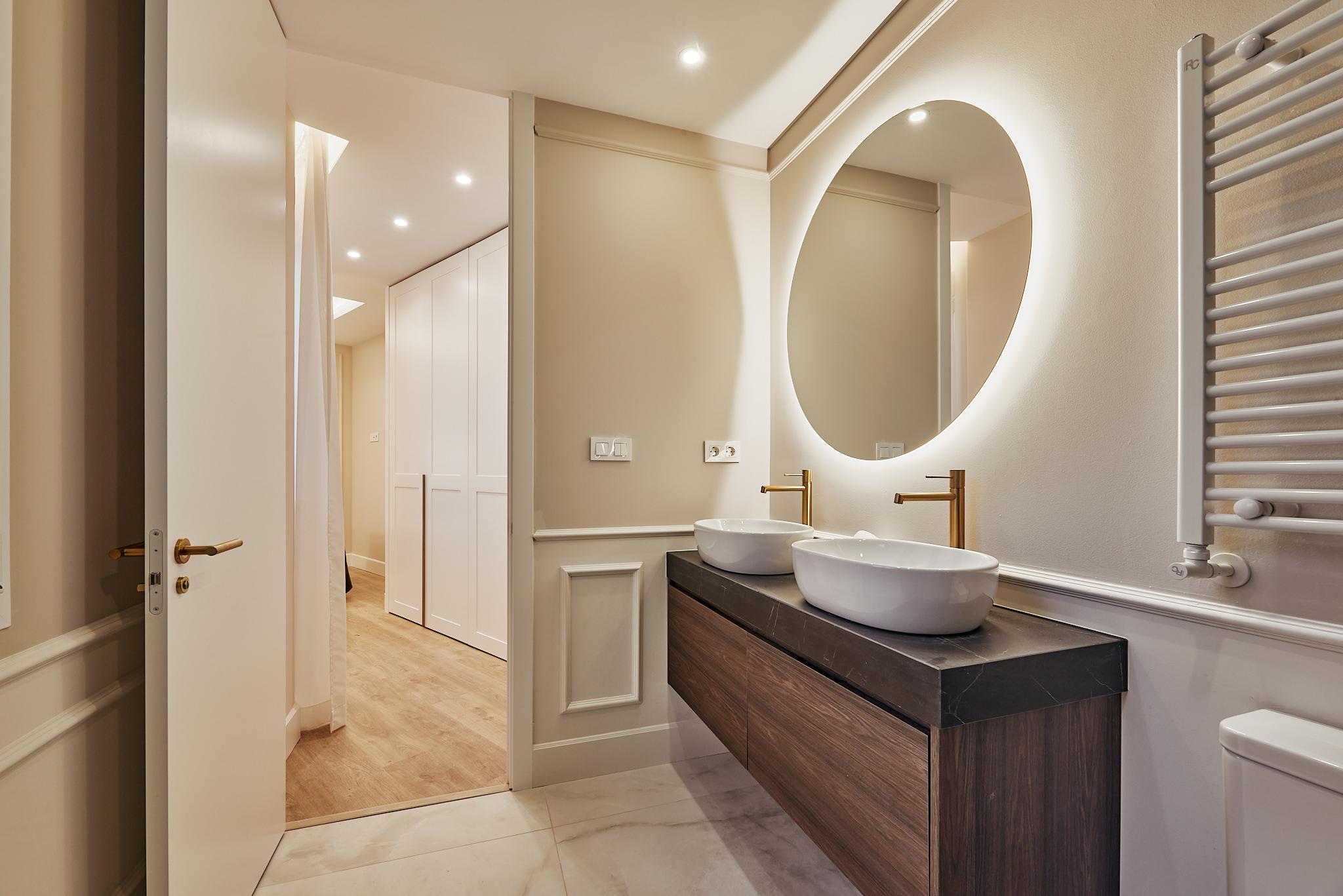 Flat for sale in calle Leganitos