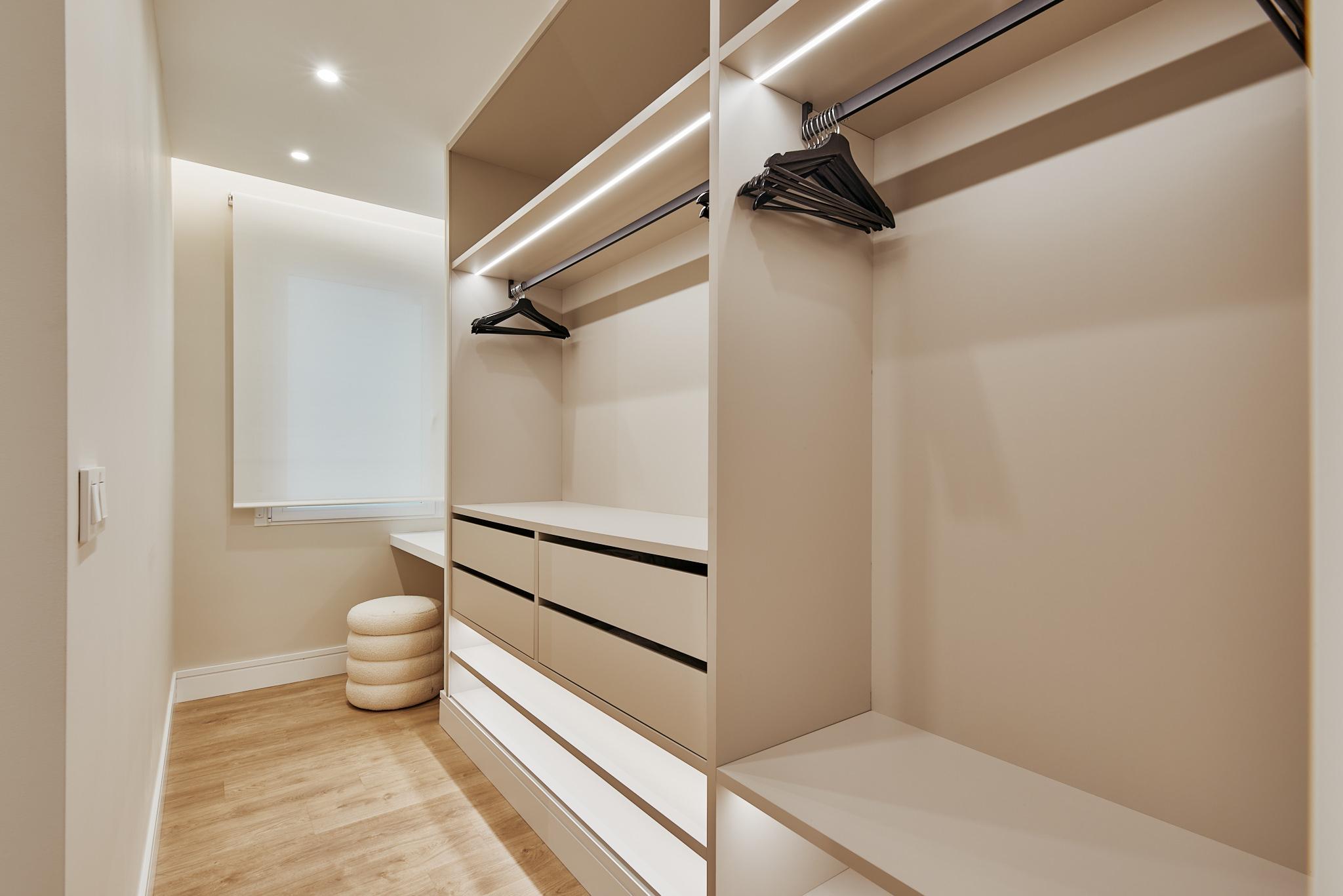 Piso en venta en calle Montesa