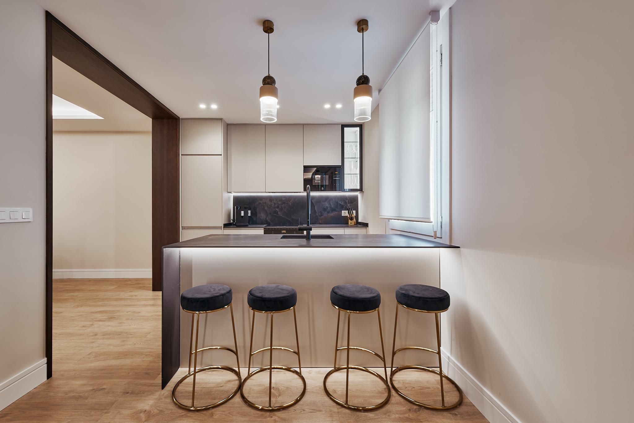 Piso en venta en calle Montesa