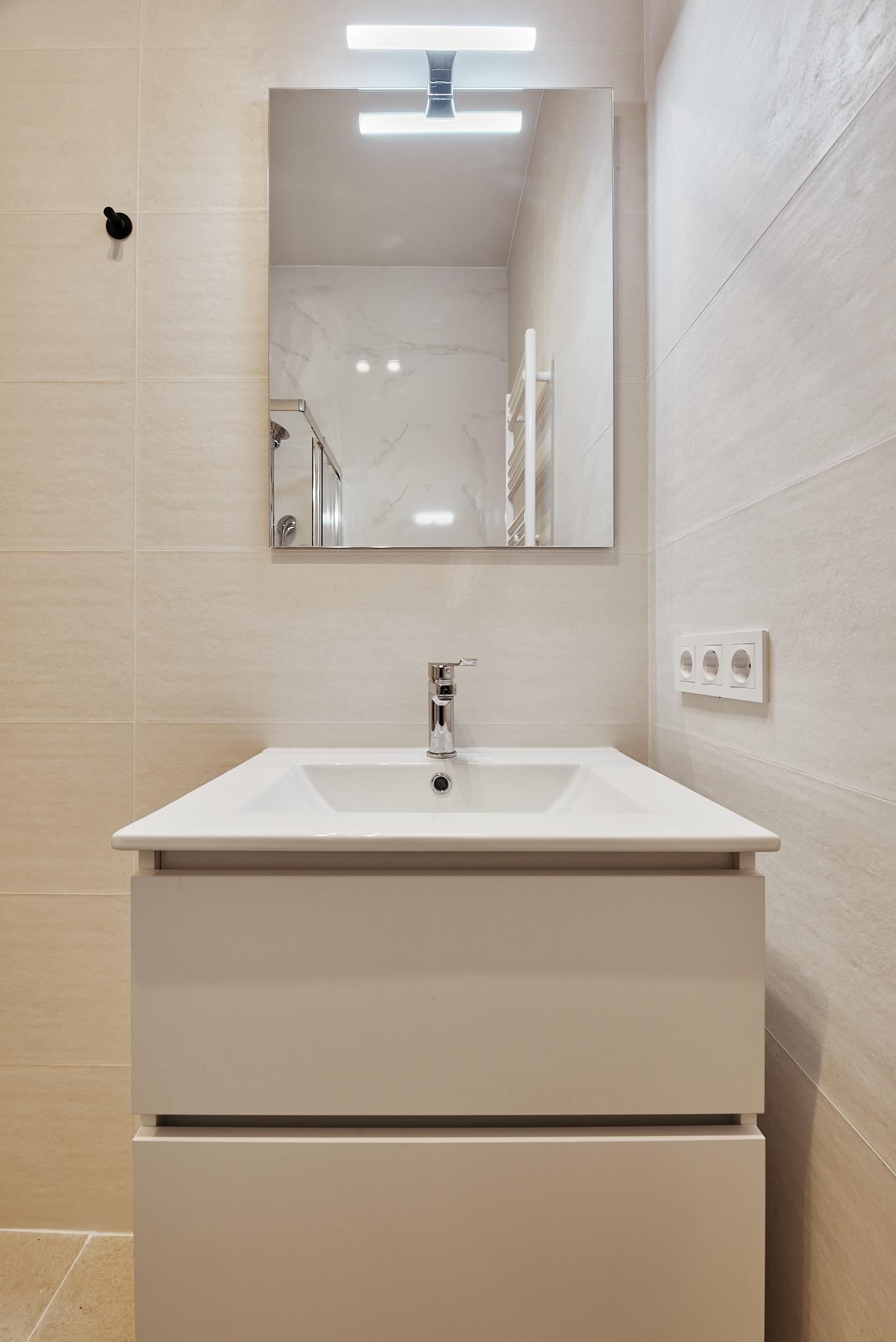 Piso en venta en calle Juan Bravo