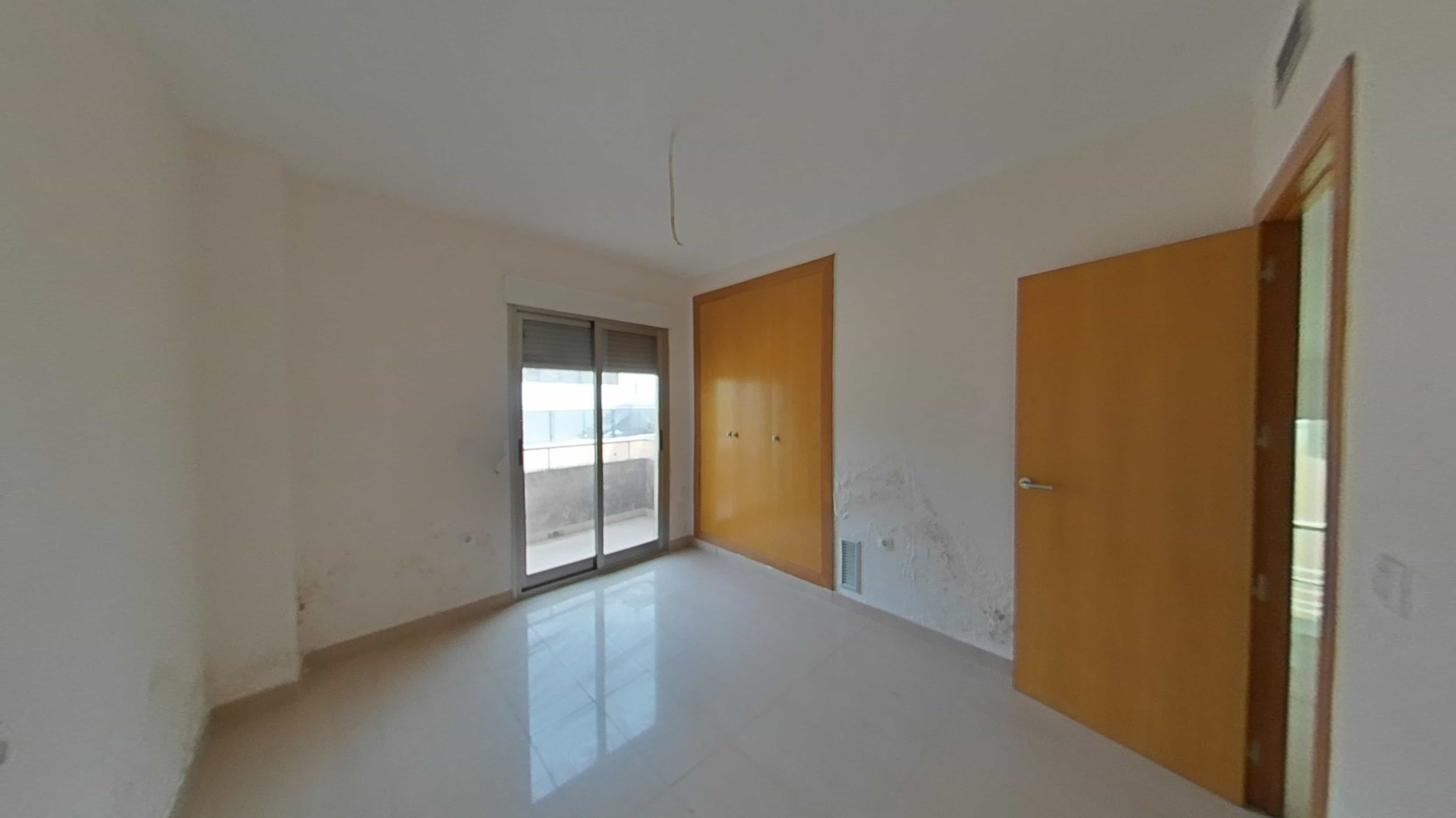 Chalet adosado en venta en calle Buganvillas