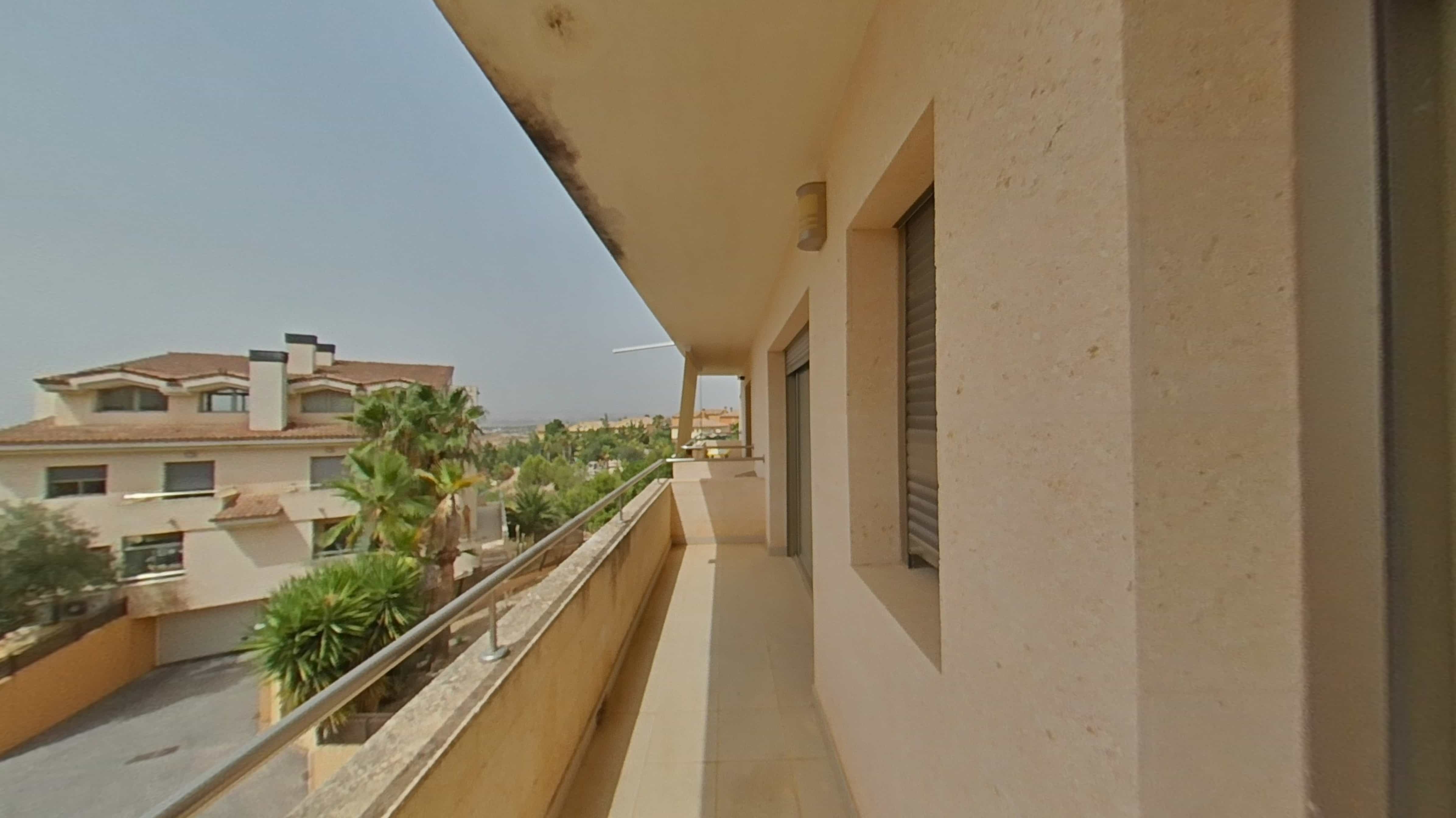 Chalet adosado en venta en calle Buganvillas