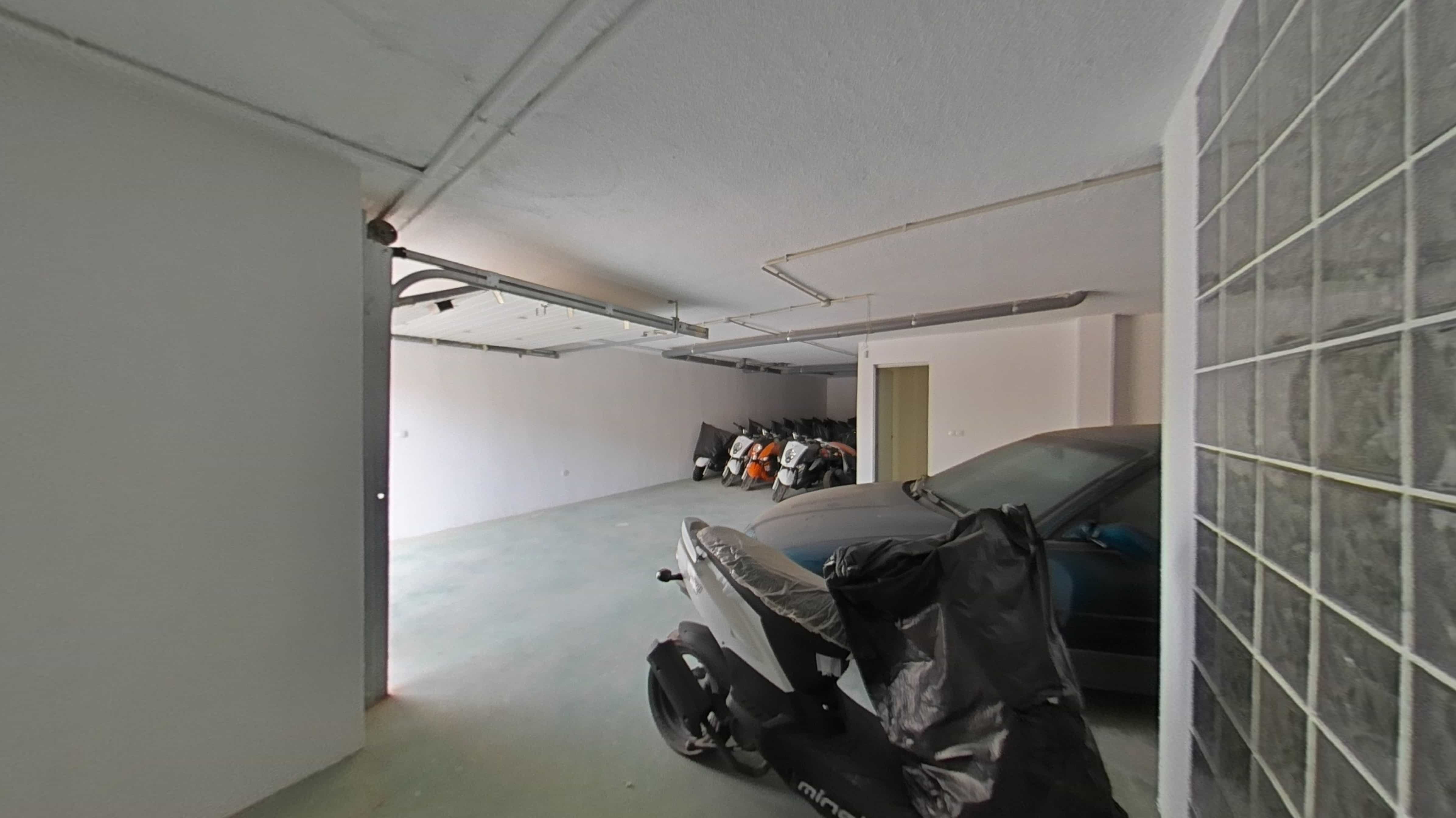 Chalet adosado en venta en calle Buganvillas