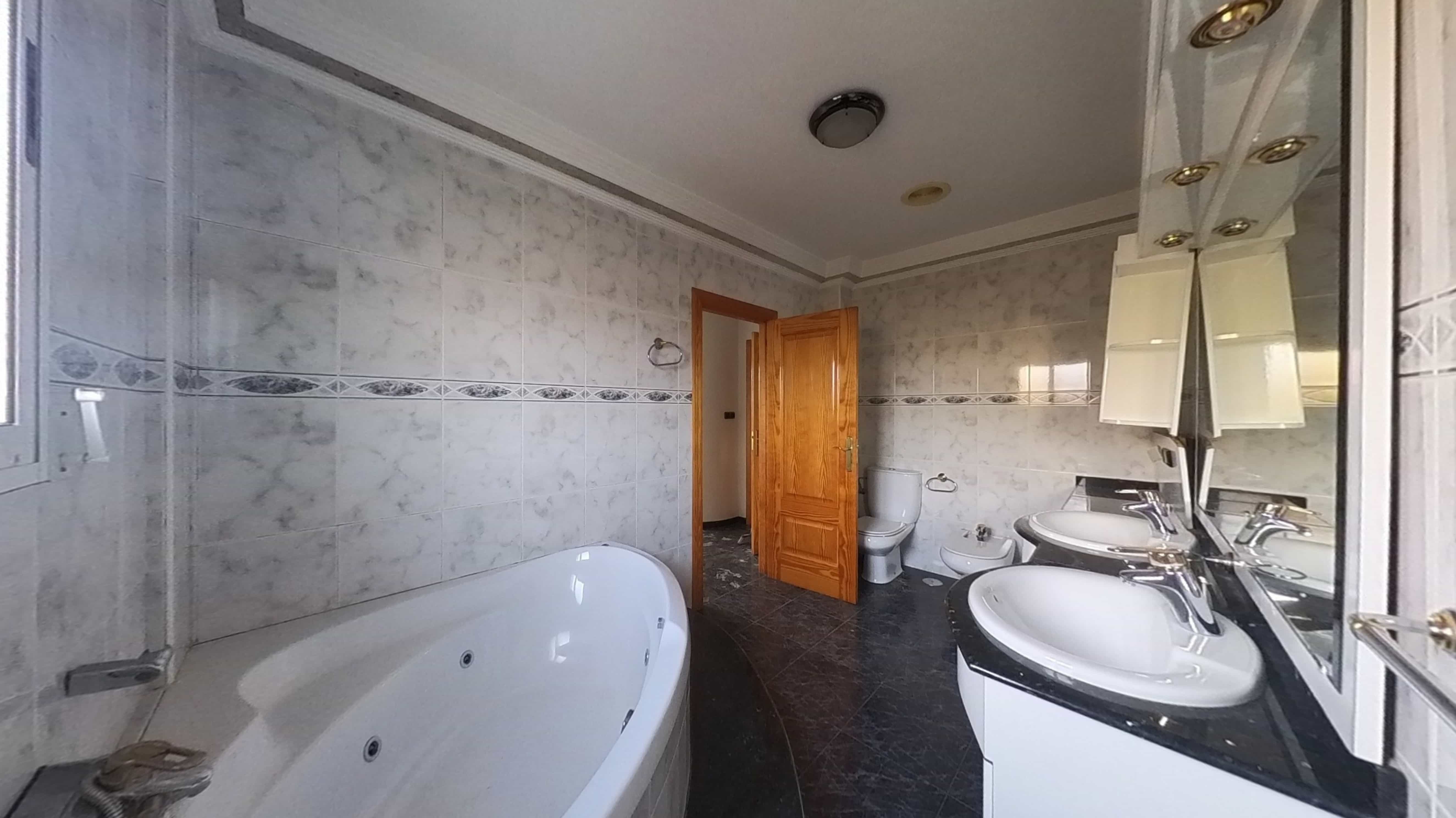 Chalet adosado en venta en cmno Vereda Ramonico