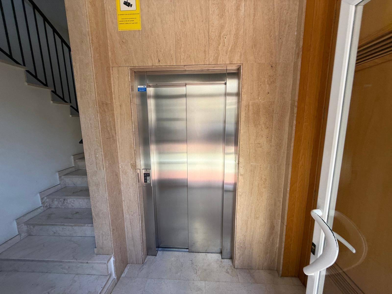 Piso en venta en calle Flores