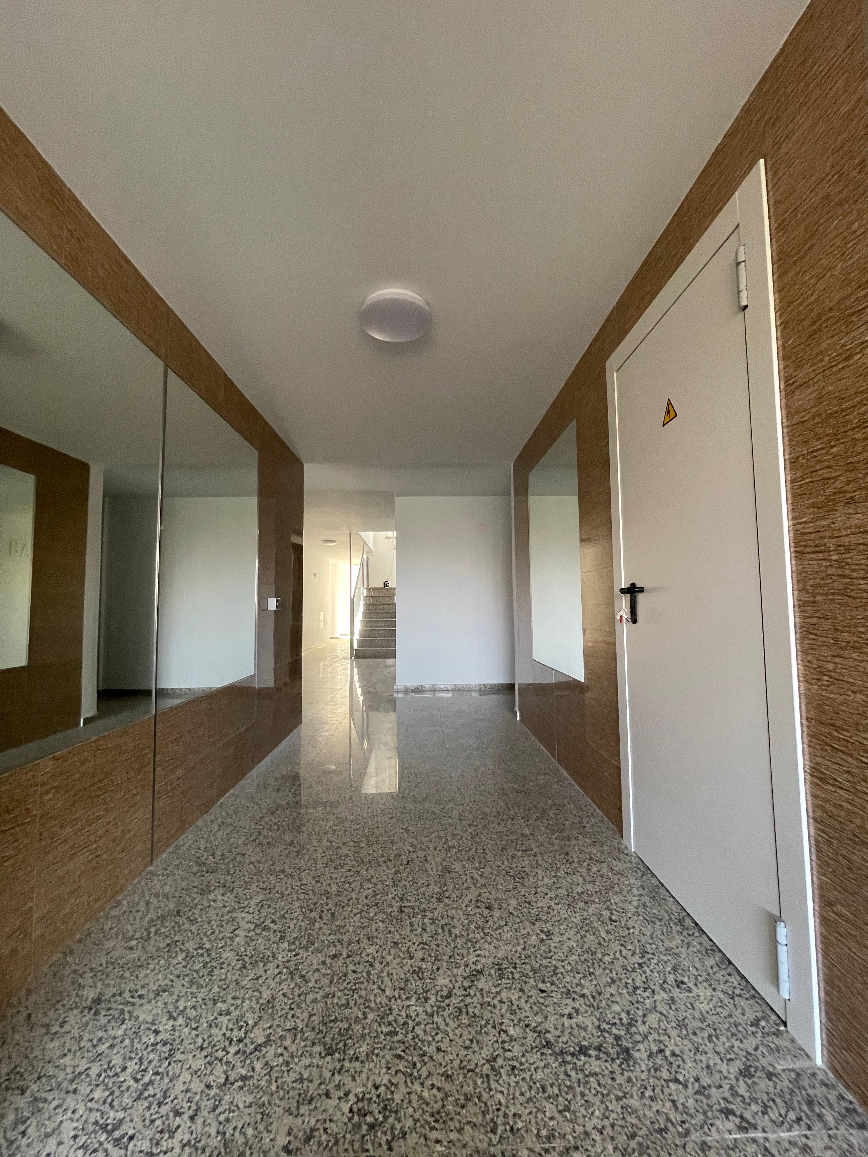 Piso en venta en calle Tomas Breton