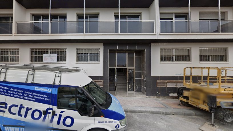 Piso en venta en calle Tomas Breton