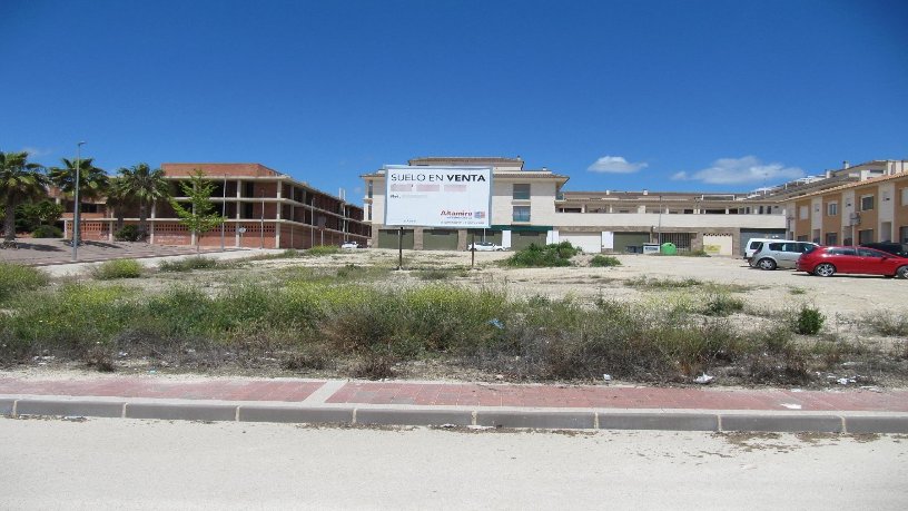 Urban ground for sale in calle Jose Luis Sampedro