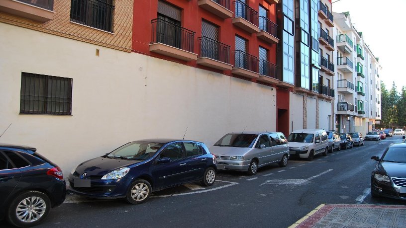 Local comercial de 130m² en calle Profesor Jose Moya, Caravaca De La Cruz, Murcia