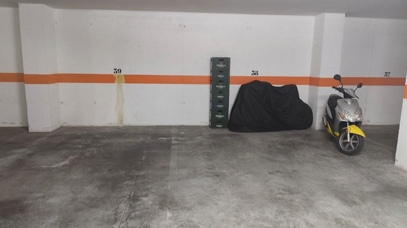 Garaje en venta en calle Acequia Caravija