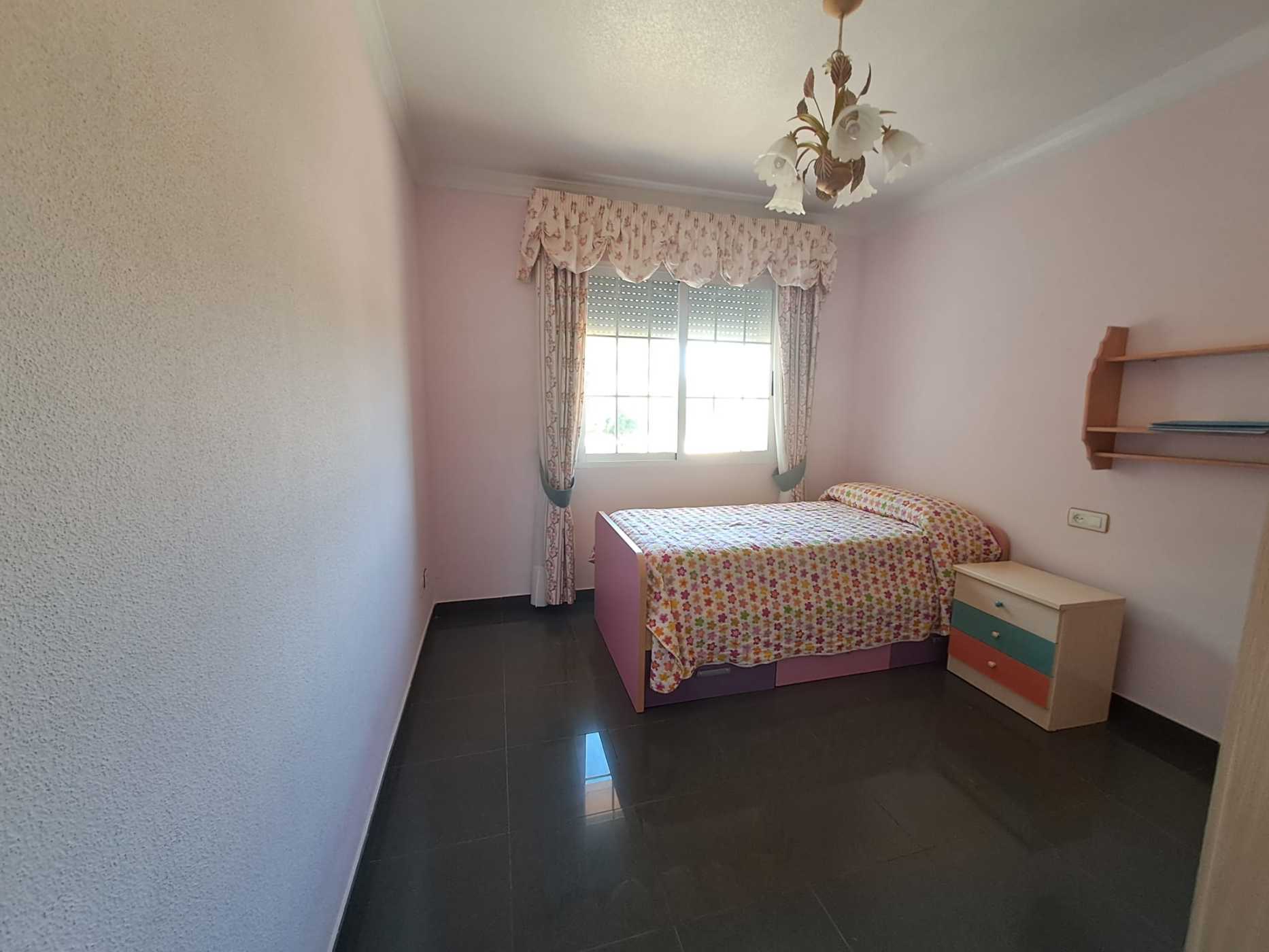 Piso en venta en calle Calle Pintor Sorolla