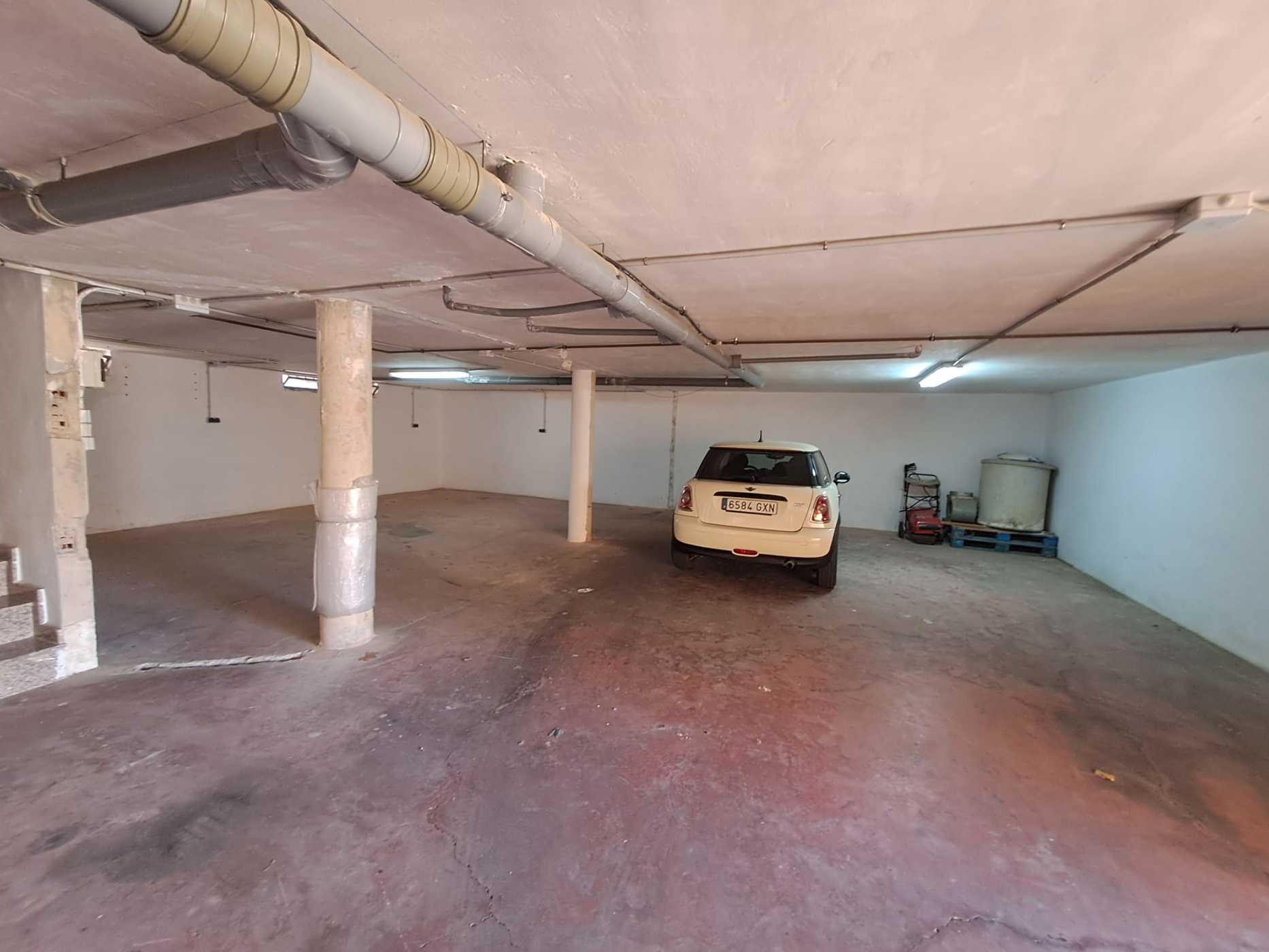 Piso en venta en calle Calle Pintor Sorolla