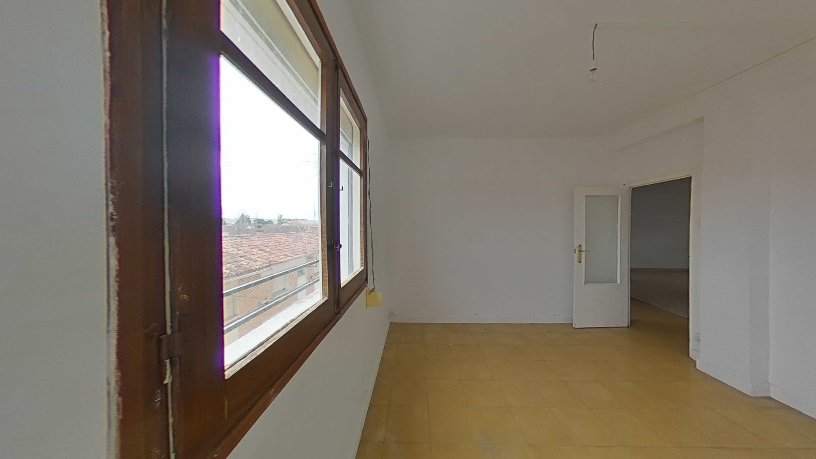 Flat for sale in calle Jose Maria Lacarra Pol 5 Parc 88