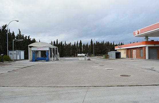 Gas Station for sale in ctra Na-115