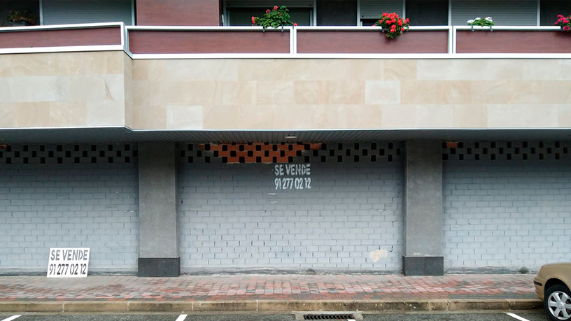 Commercial premises for sale in plaza Larrache