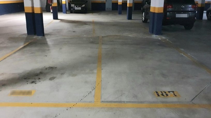 Garaje en venta en plaza Larrache