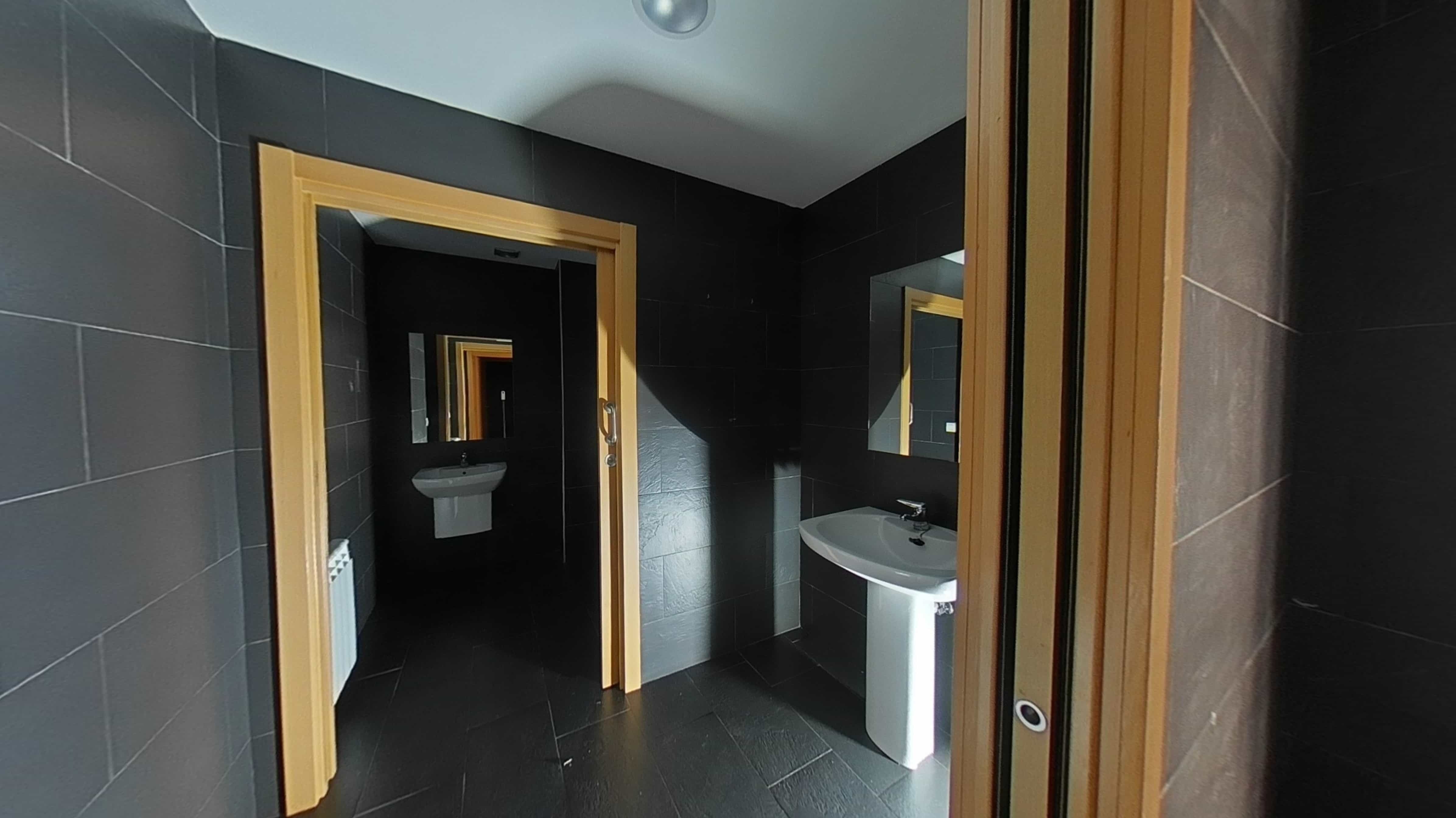 Locaux commerciaux à vendre à calle Miren Martinez Saez del Burgo