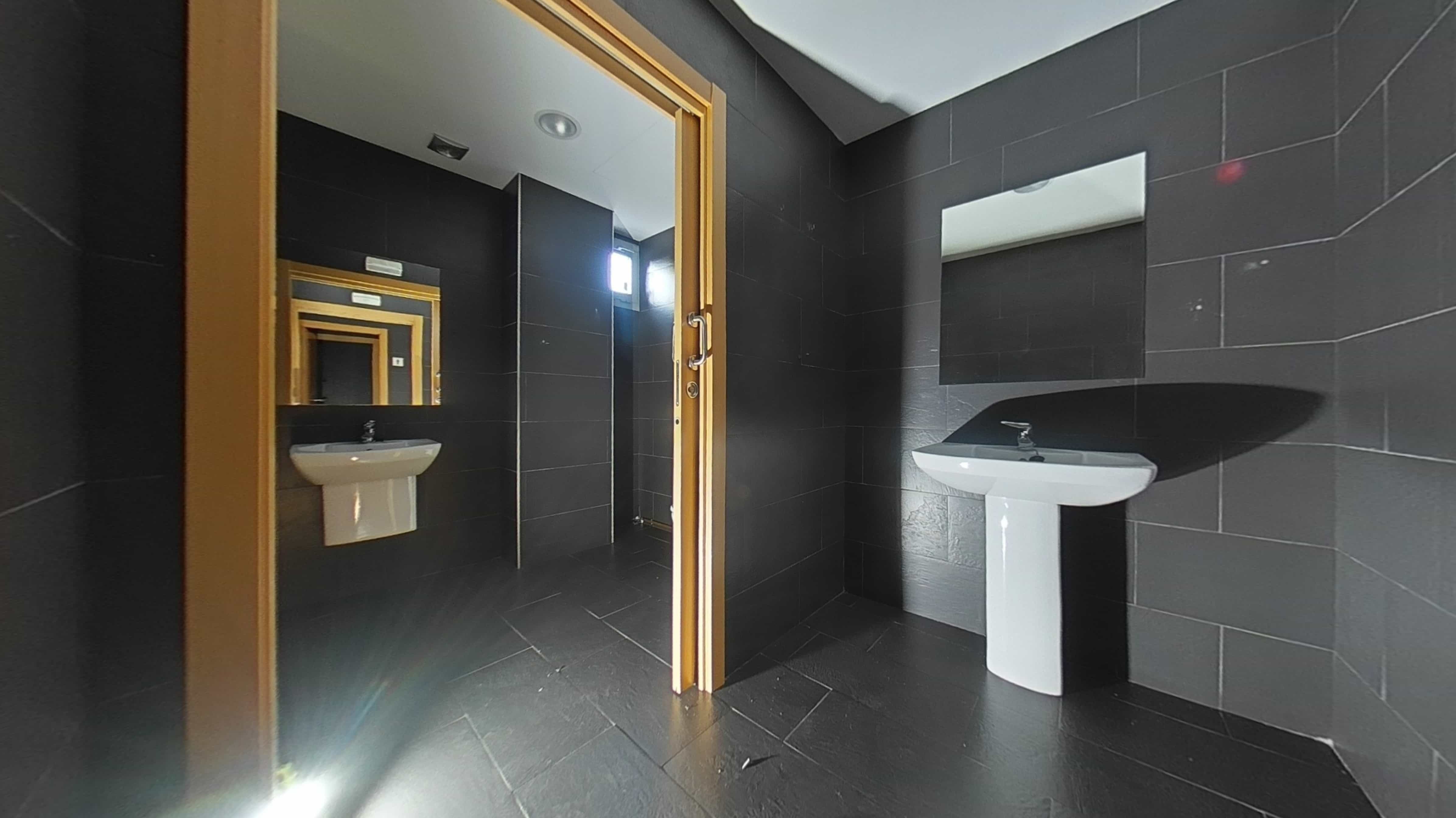 Locaux commerciaux à vendre à calle Miren Martinez Saez del Burgo