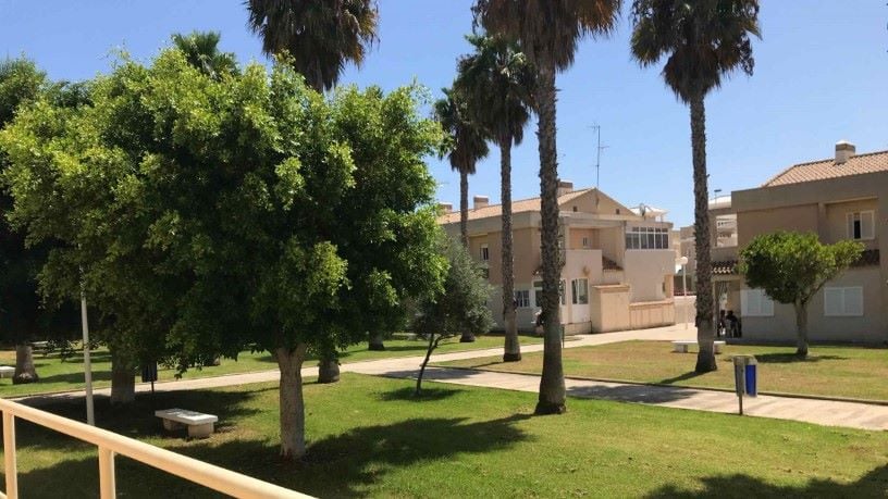Chalet adosado en venta en calle Doña Rodriguez
