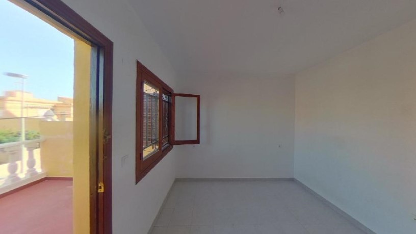 Chalet adosado en venta en calle Dorotea