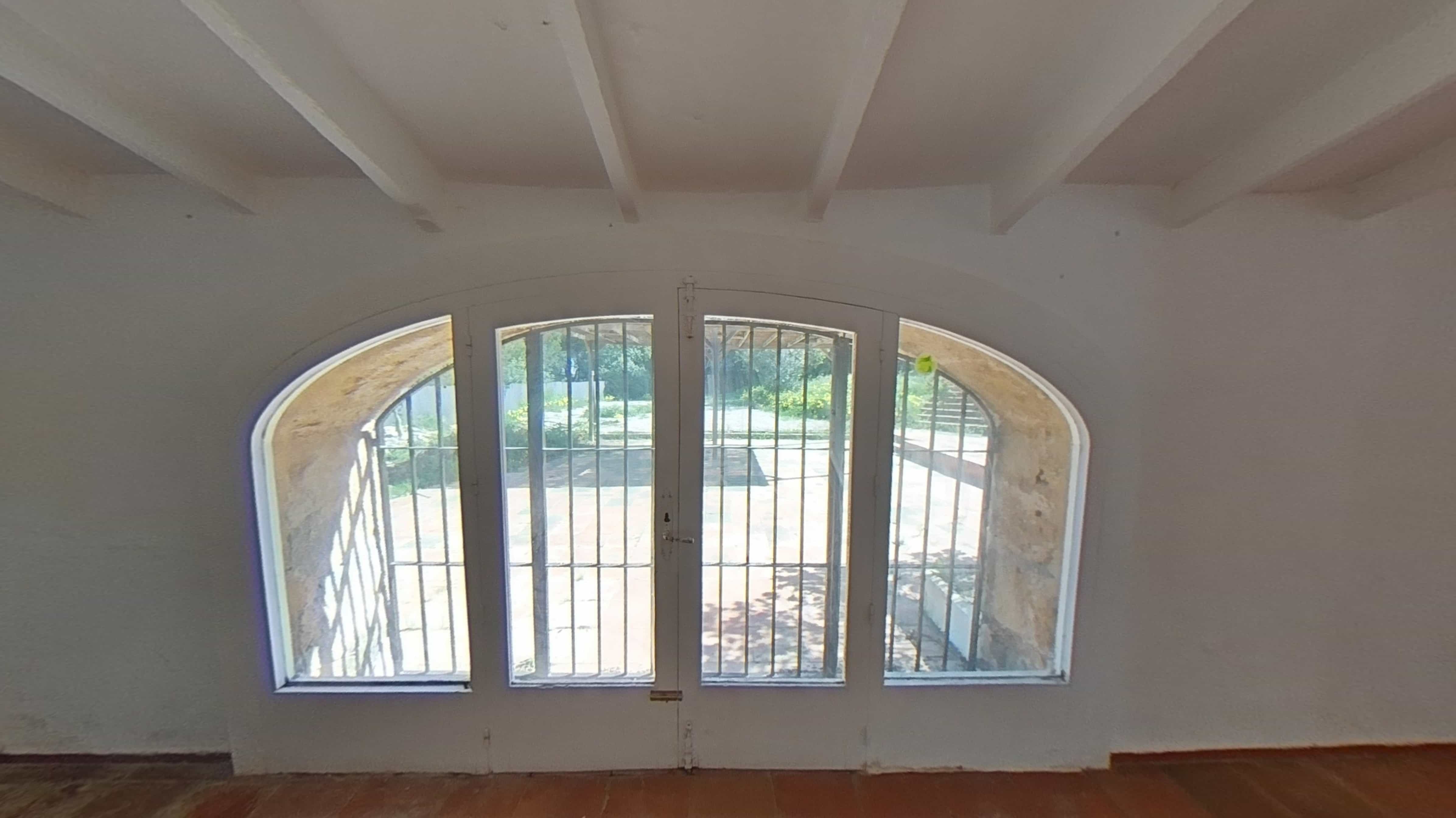 Chalet adosado en venta en calle Lago Aral
