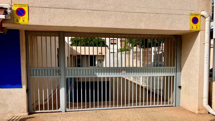 Parking space on avenue Joan Baptista Basset I Ramos, Campello (El), Alicante