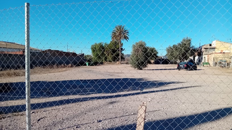 Terreno urbano en venta en calle Vial de los Cipreses