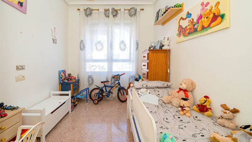 Piso en venta en calle Armando Ros Dueñas 