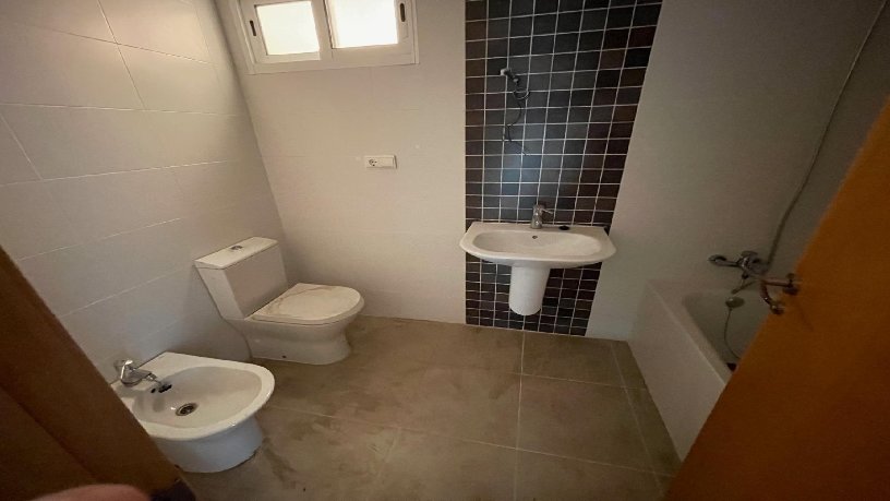 Piso en venta en calle Delegado Valera