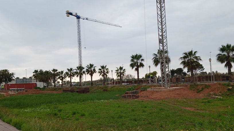 Obra parada en venta en calle Granada