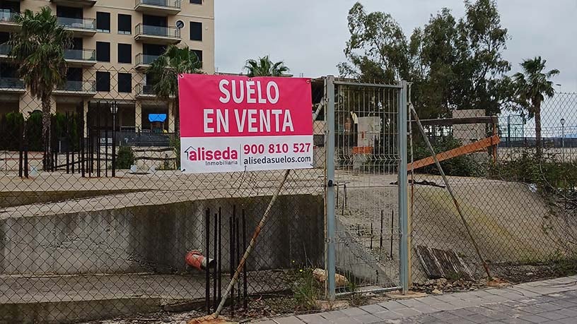 Obra parada en venta en calle Granada