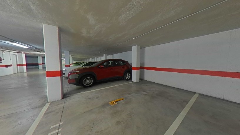 Garage for sale in calle Paseo Universidad, 9, Garaje 1 12 9
