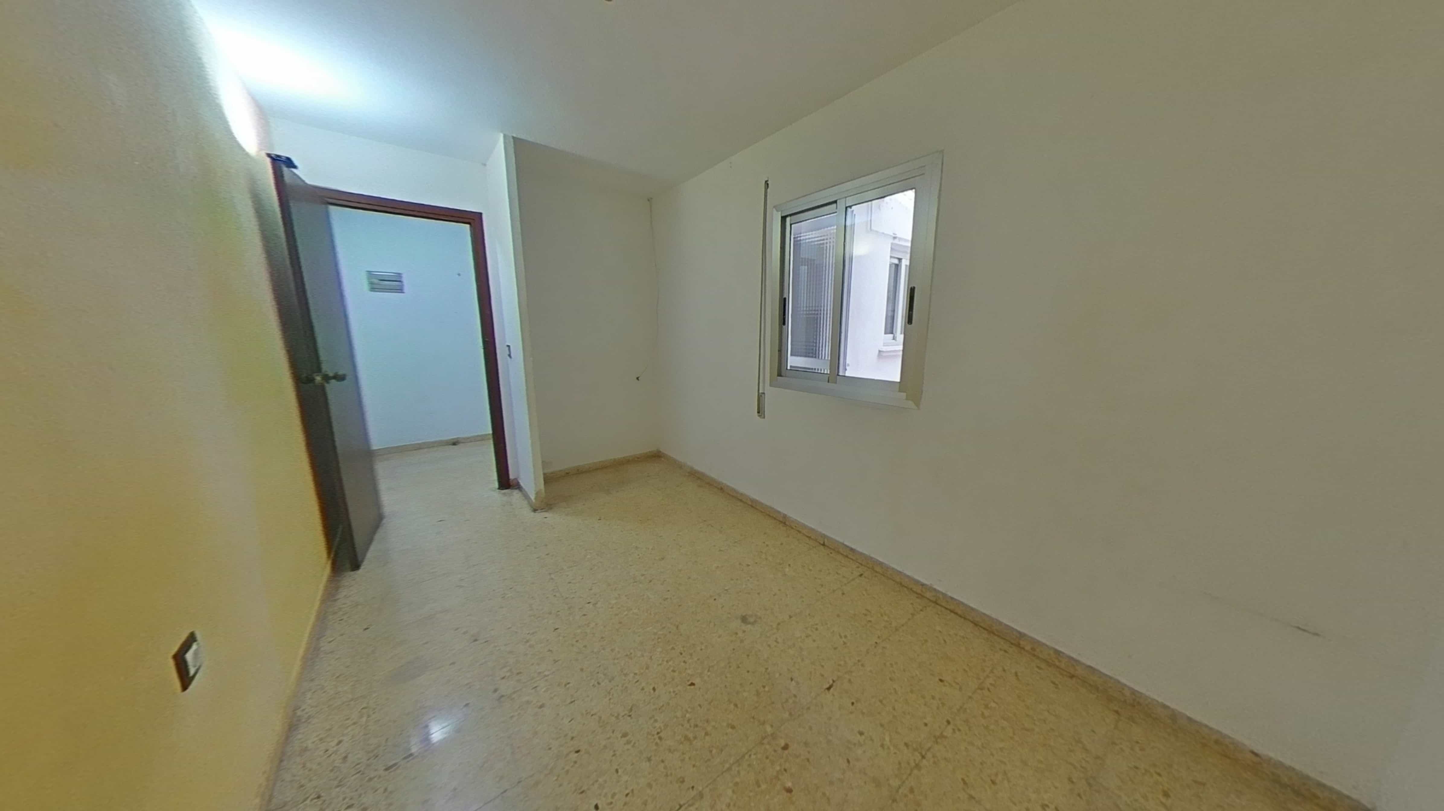 Flat for sale in calle Pedro Cabanes