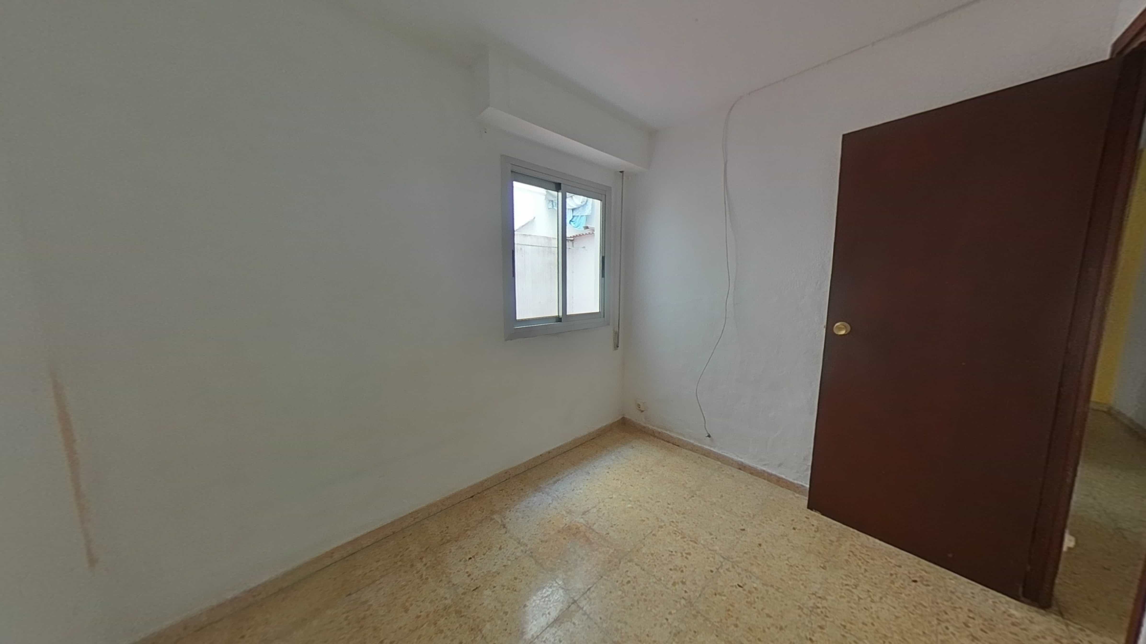 Flat for sale in calle Pedro Cabanes