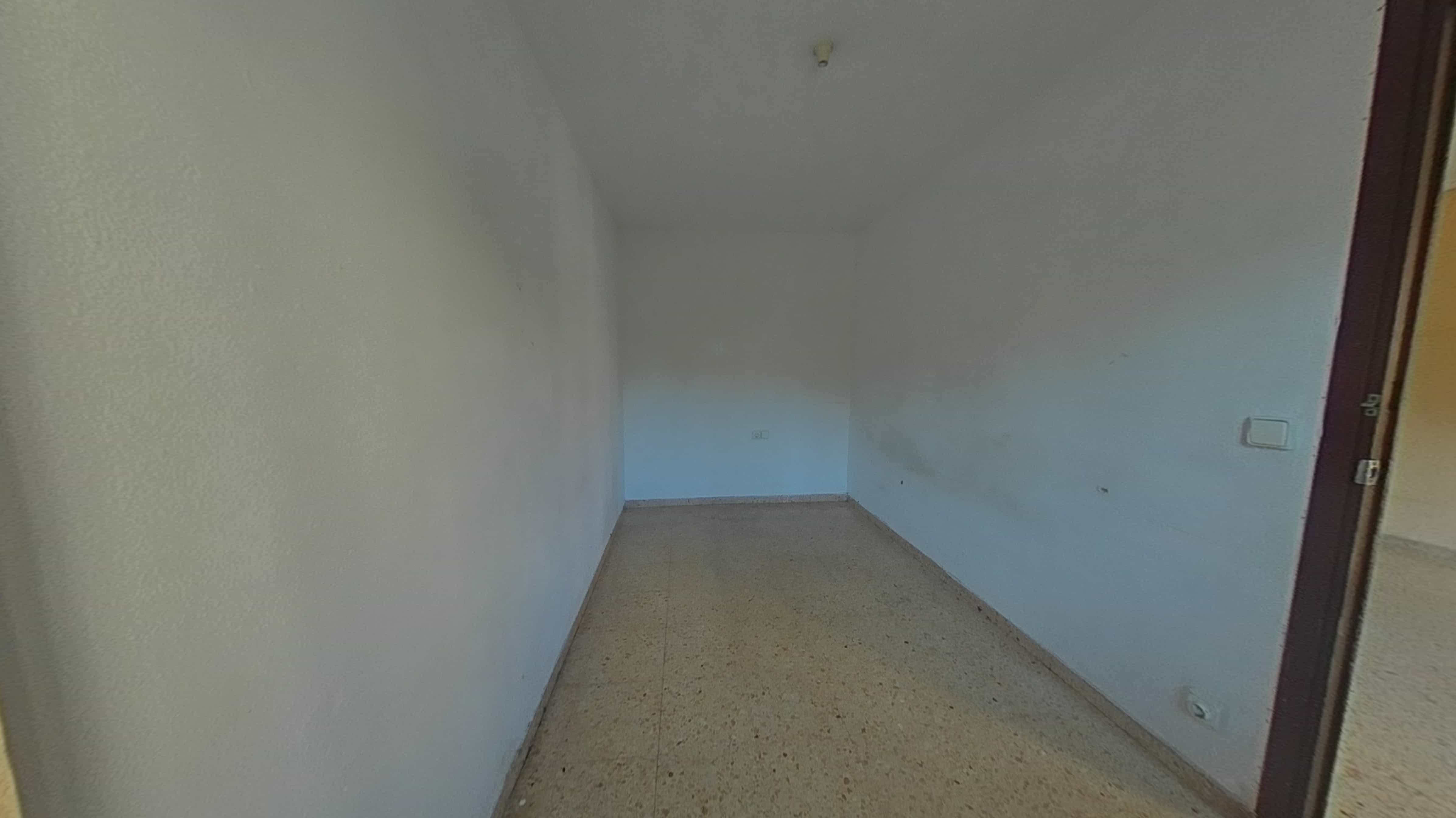 Flat for sale in calle Pedro Cabanes