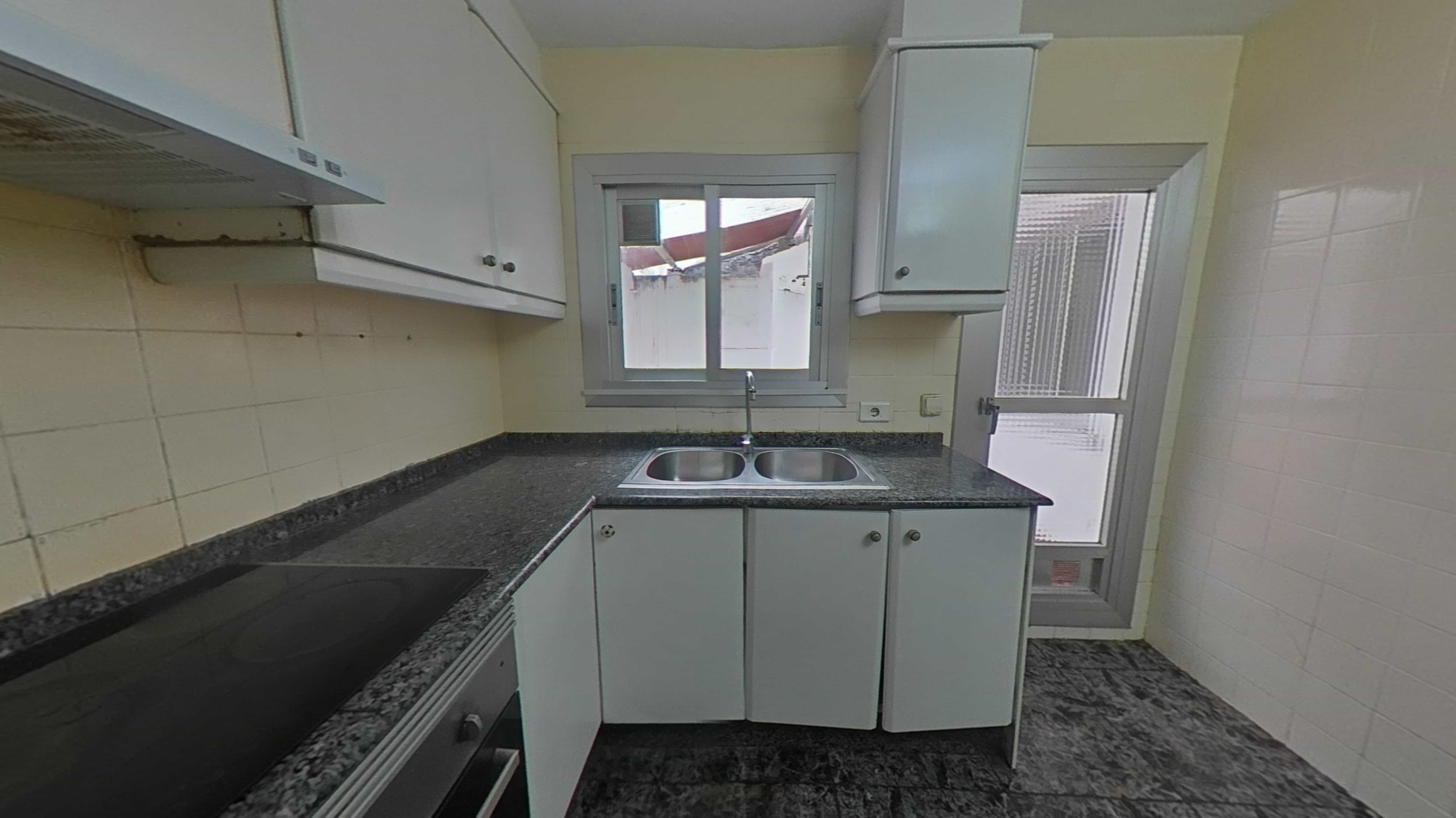 Flat for sale in calle Pedro Cabanes