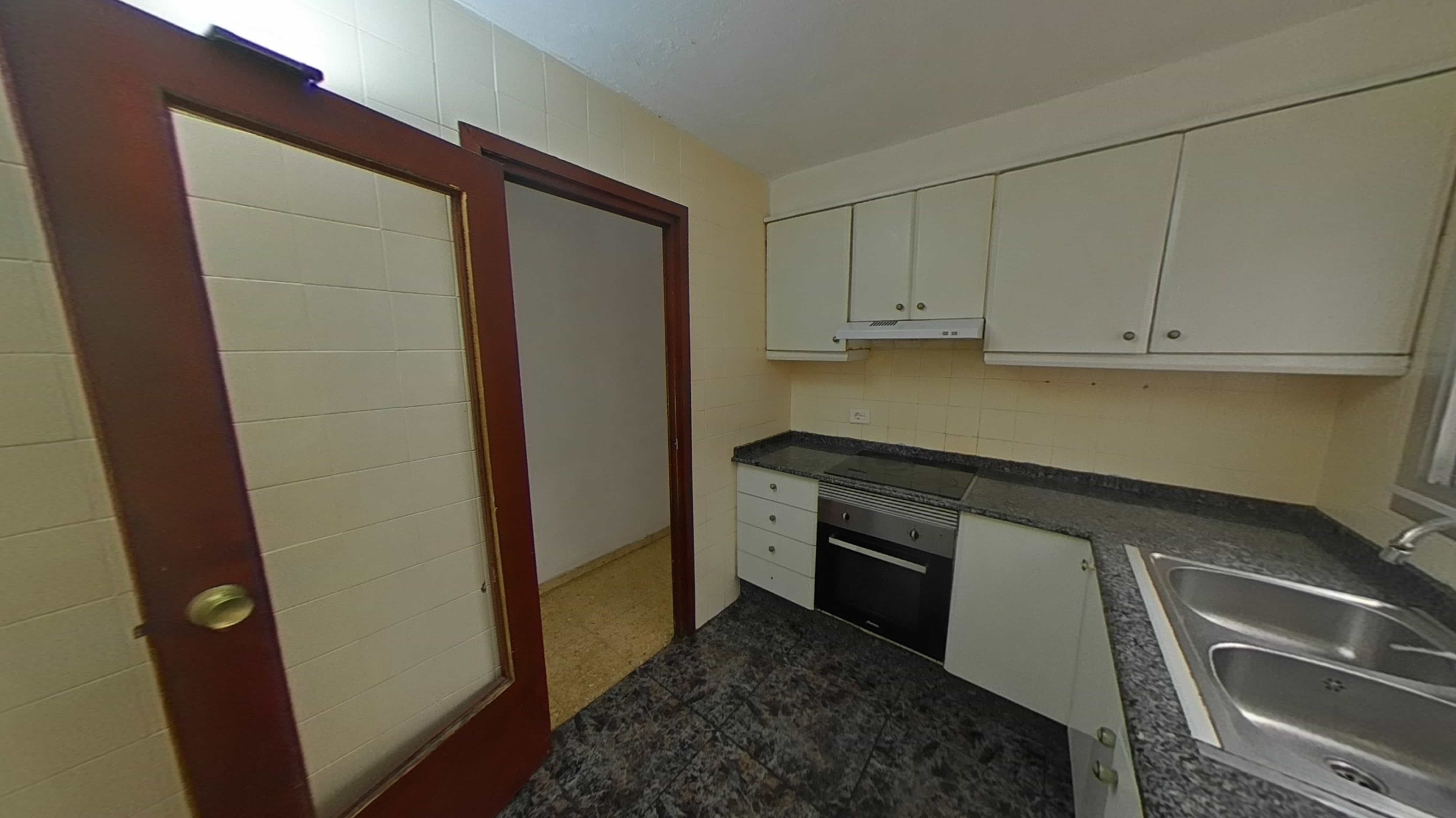Flat for sale in calle Pedro Cabanes