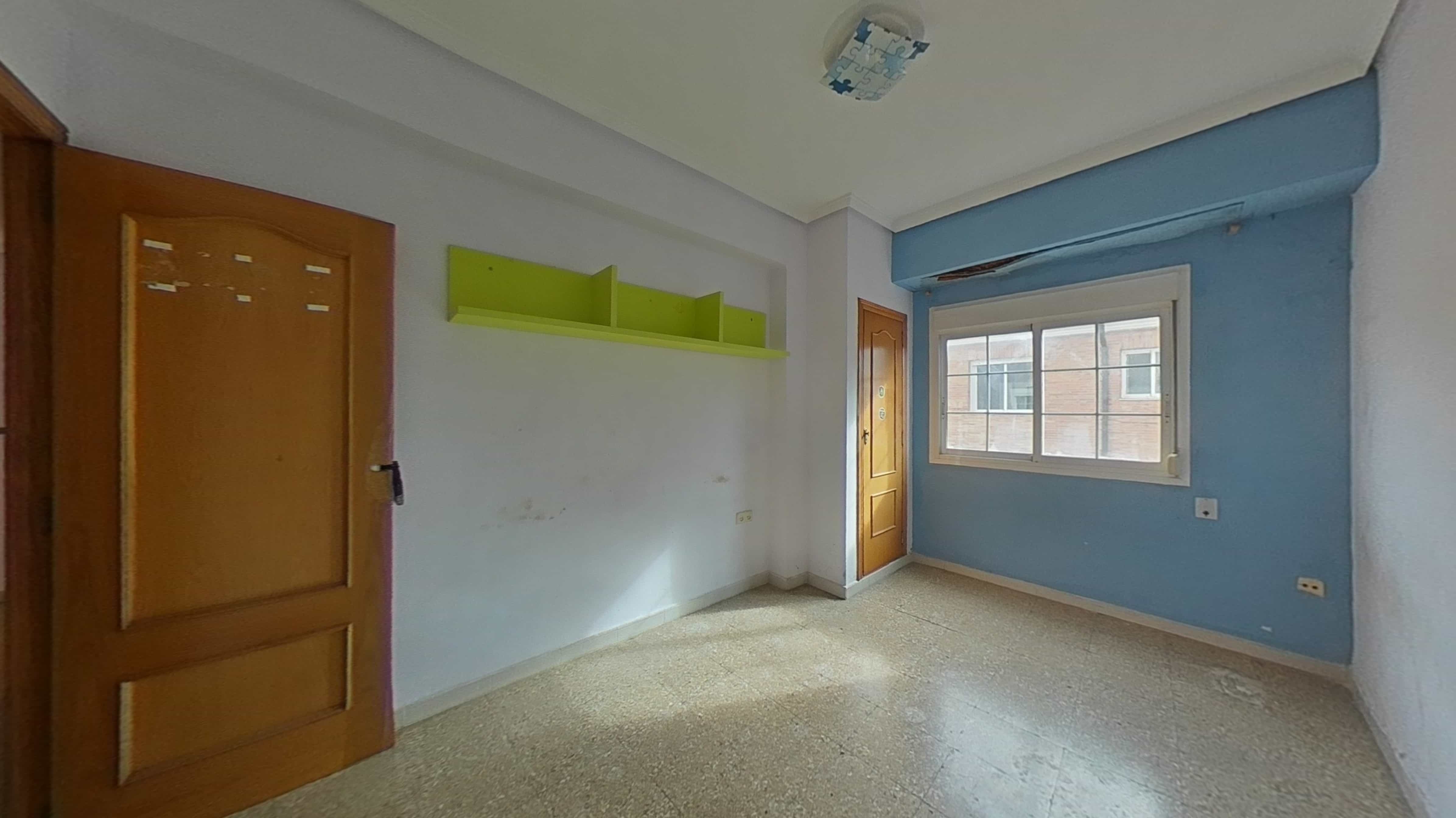 Flat for sale in calle Sueco