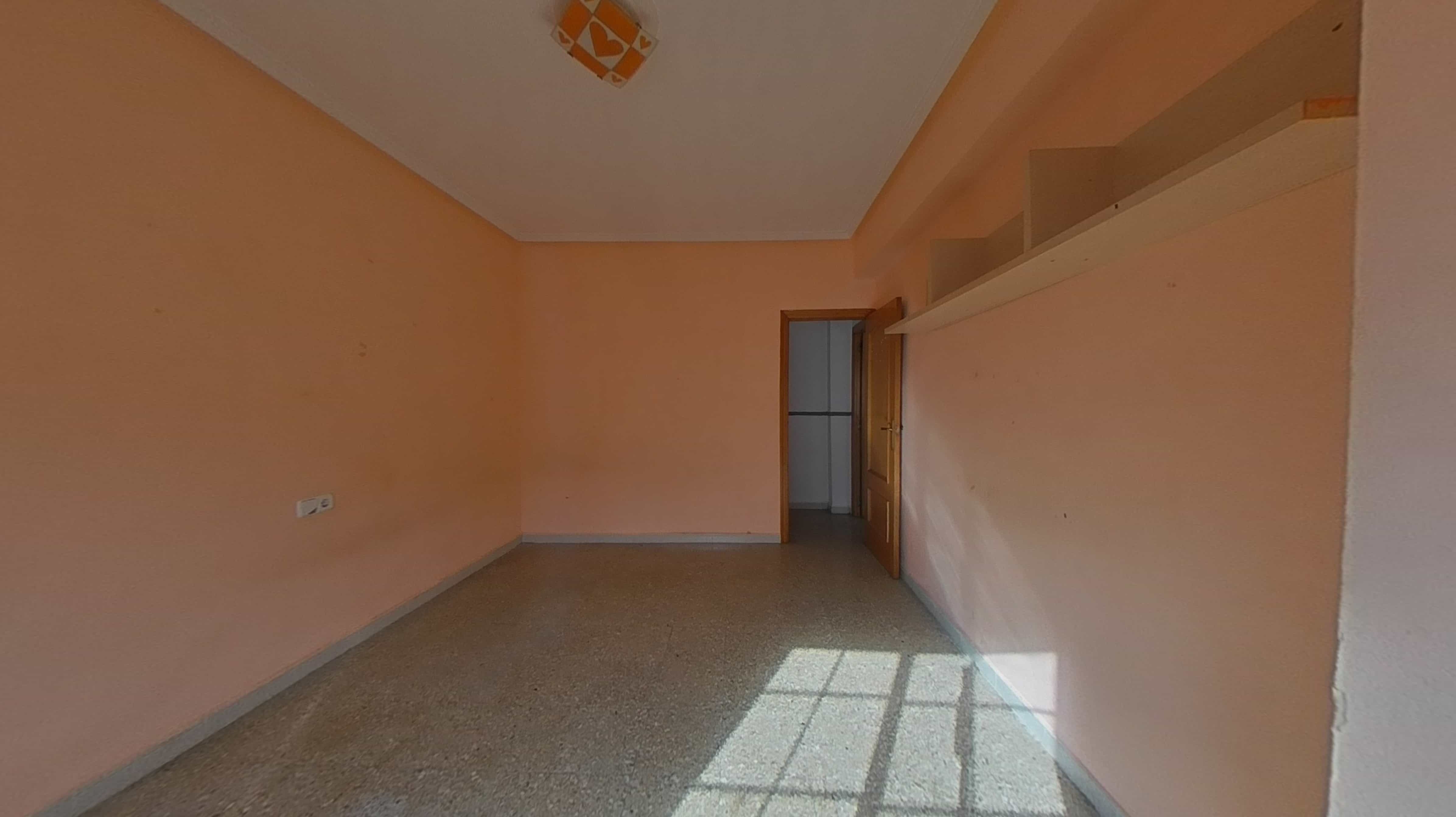 Flat for sale in calle Sueco