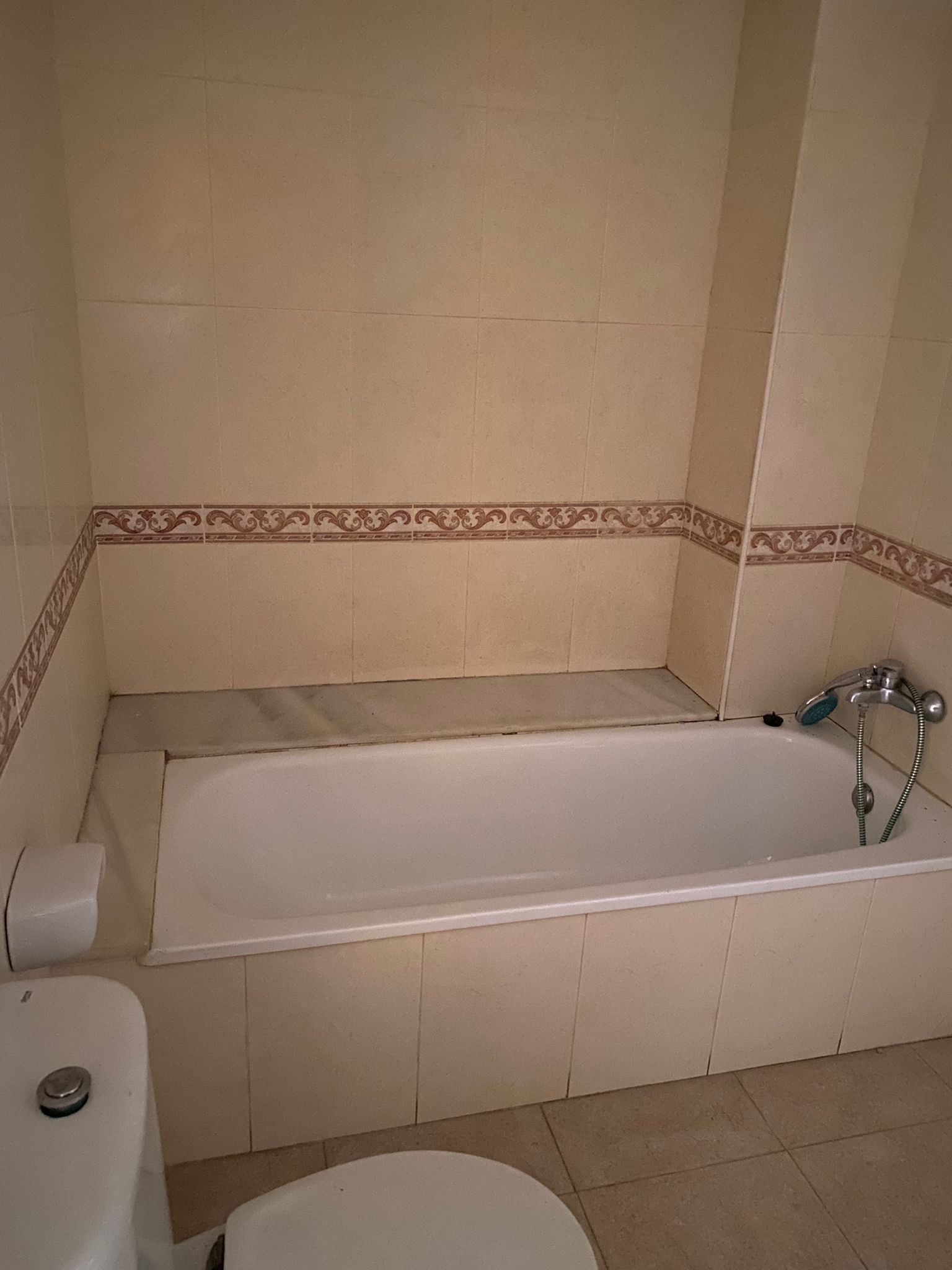 Flat for sale in calle Nou D'octubre - Esquina C/joanot Martorell