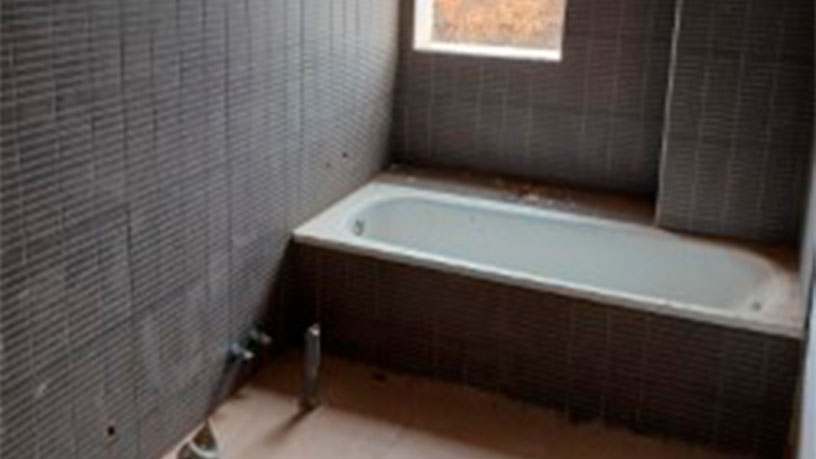 Travail arrêté à vendre à avda Del Rio Turia