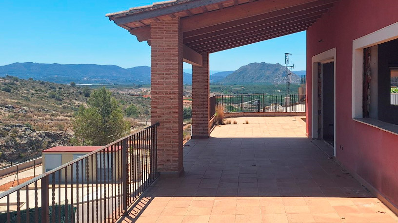 Obra parada en venta en urb La Besana