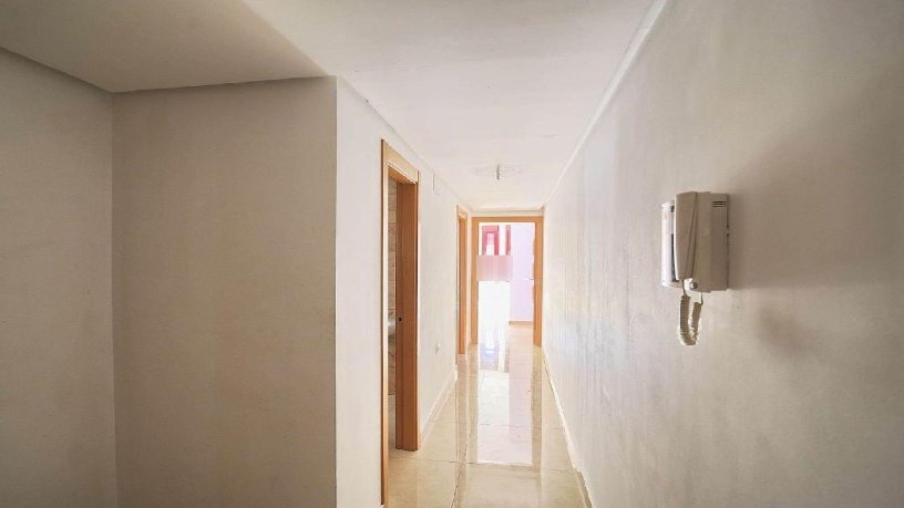 Piso en venta en calle Abadia