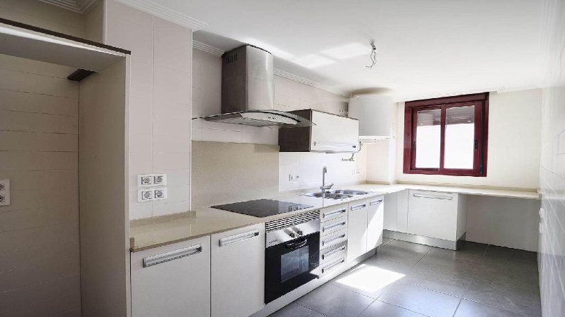 Piso en venta en calle Abadia