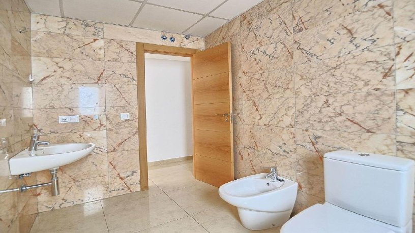 Piso en venta en calle Abadia