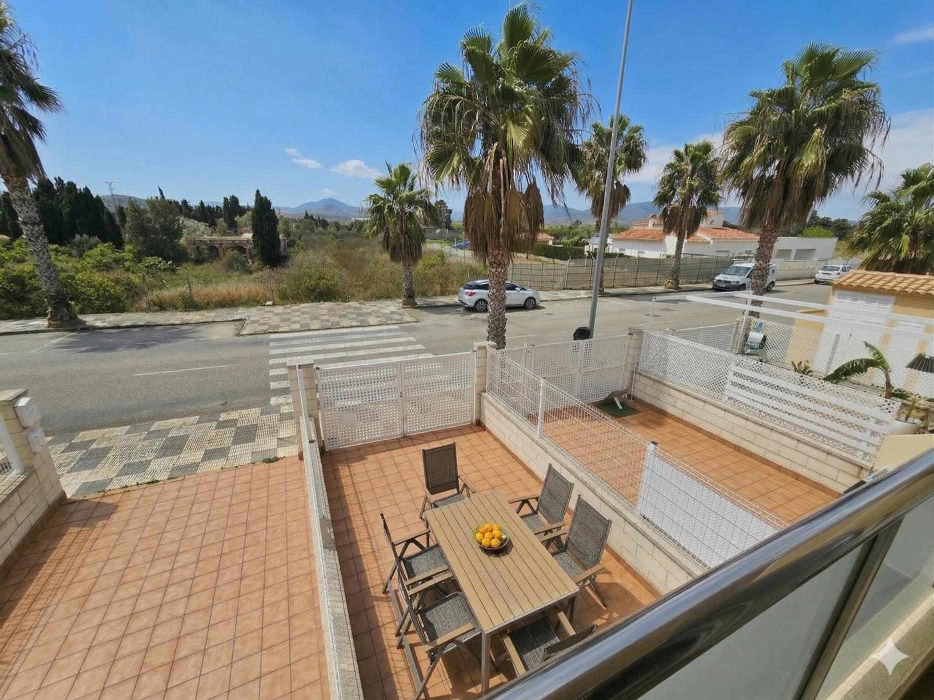  Maison mitoyenne à vendre à carrer Carrer Rabdells