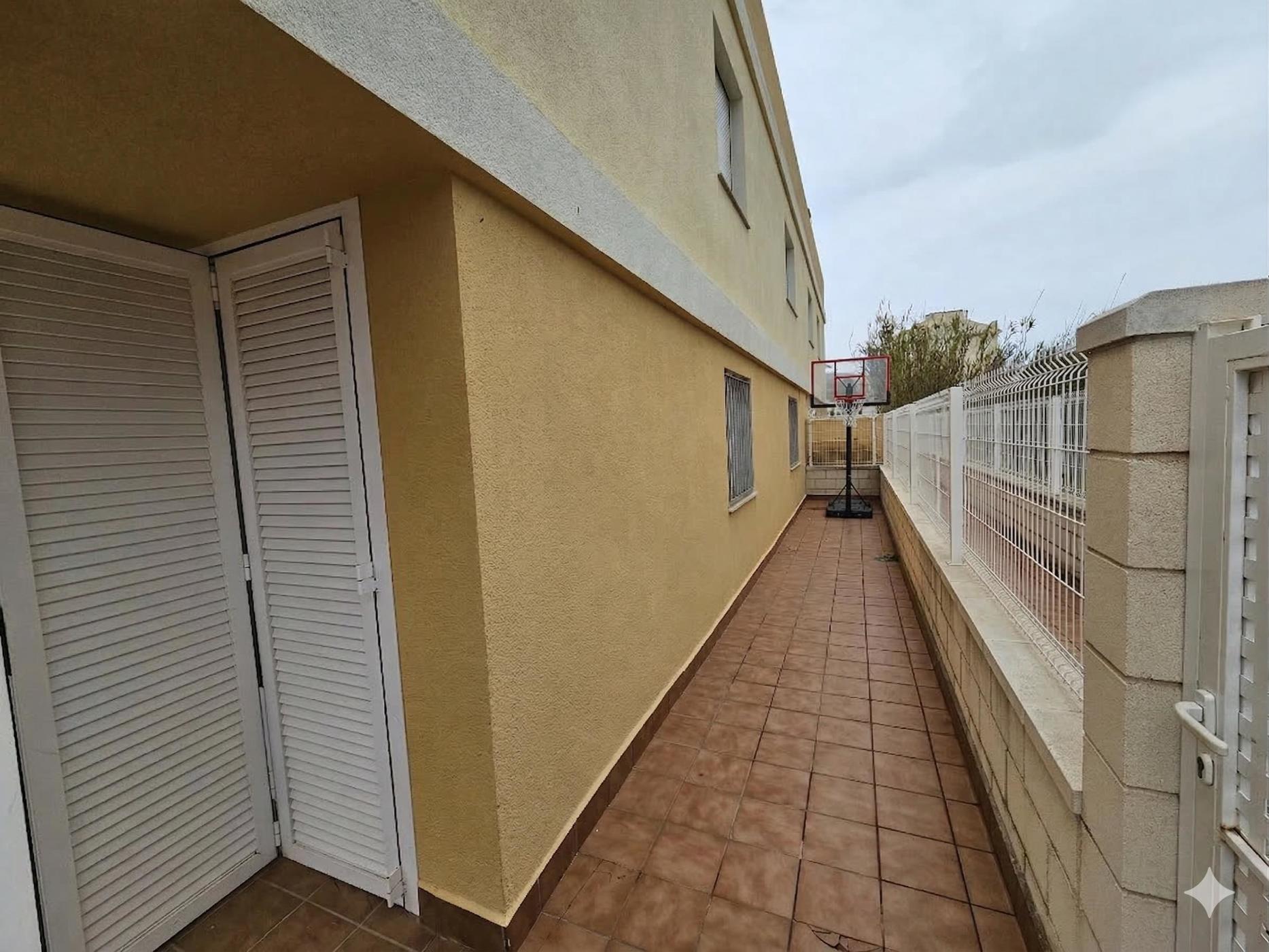  Maison mitoyenne à vendre à carrer Carrer Rabdells