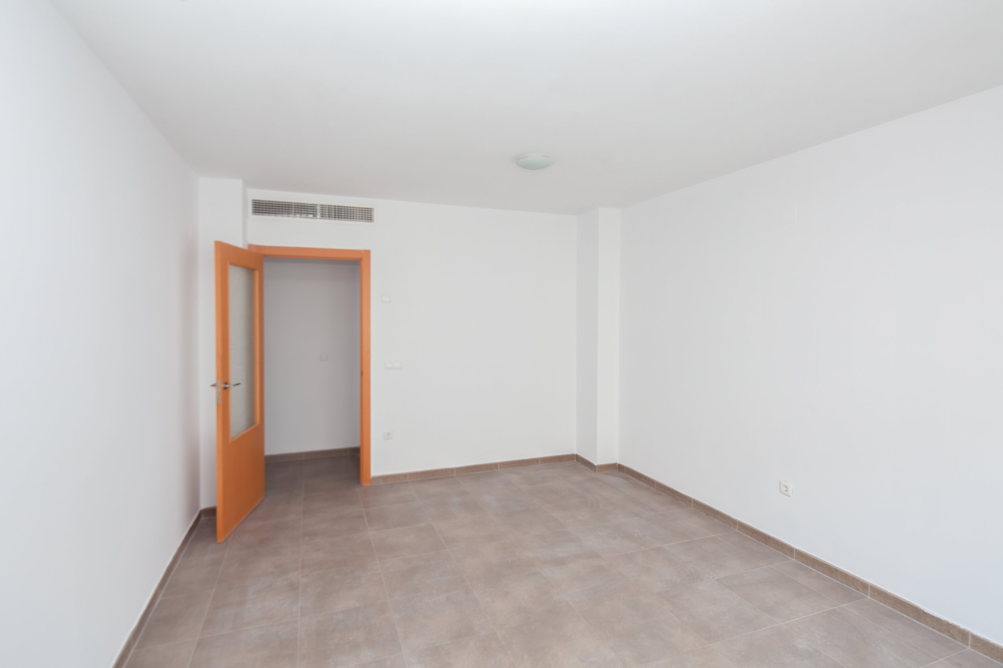 Promoción de obra nueva, En Miquel V Aranu Abad, Vall D´uixó (la)