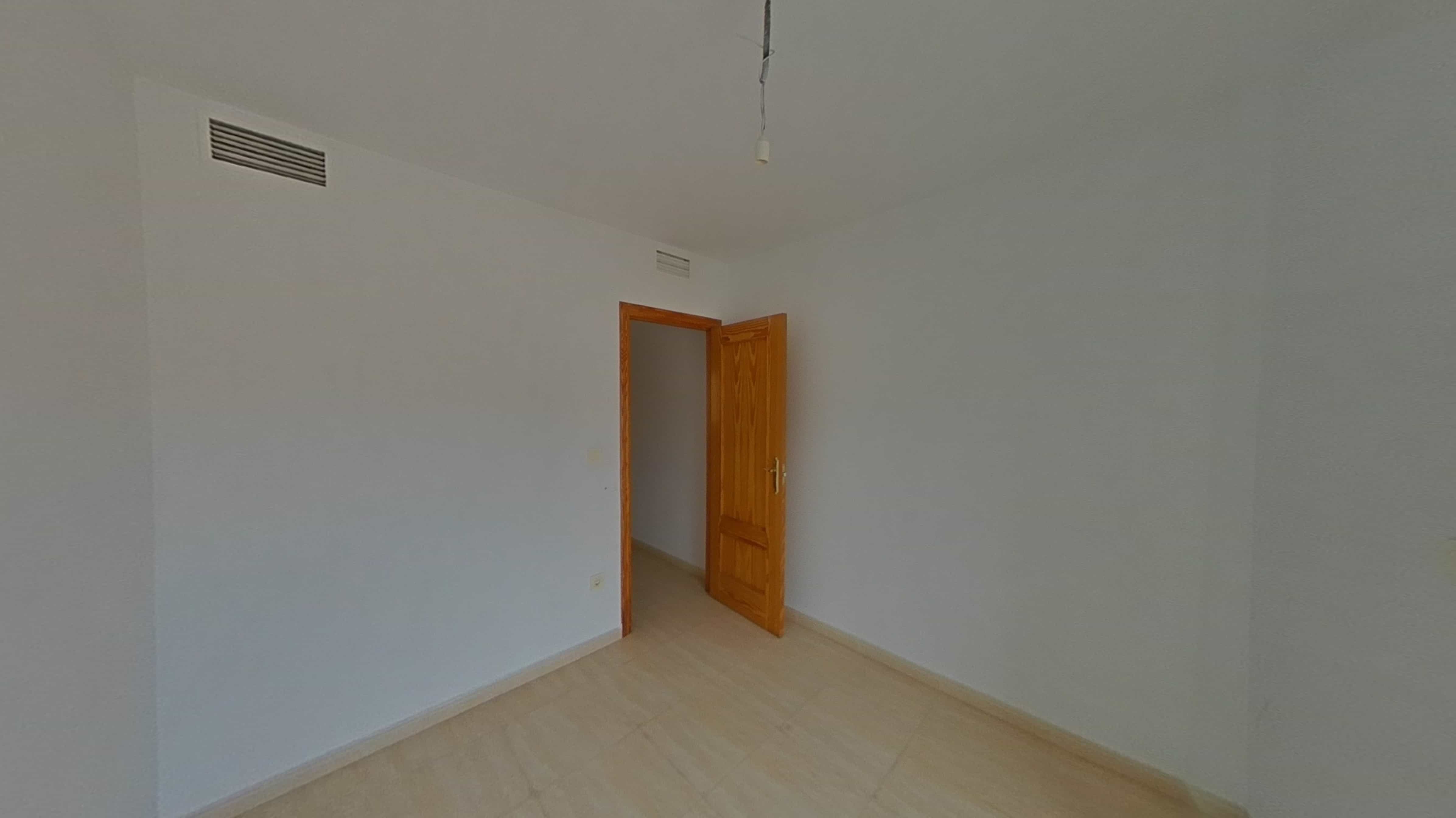 Flat for sale in calle Guillermo Simonelli